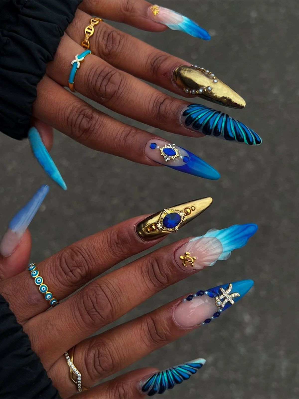 Ocean Waves Blue Nails