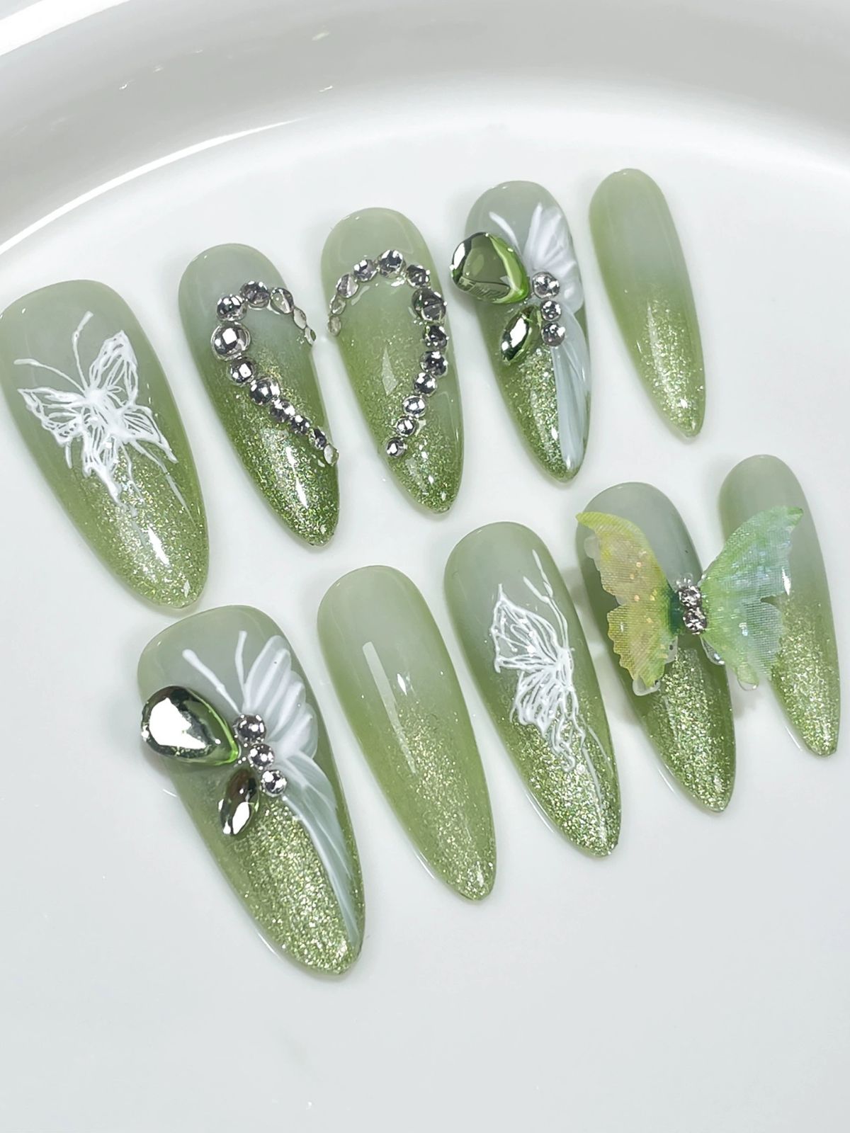 Emerald Wings Green Nails