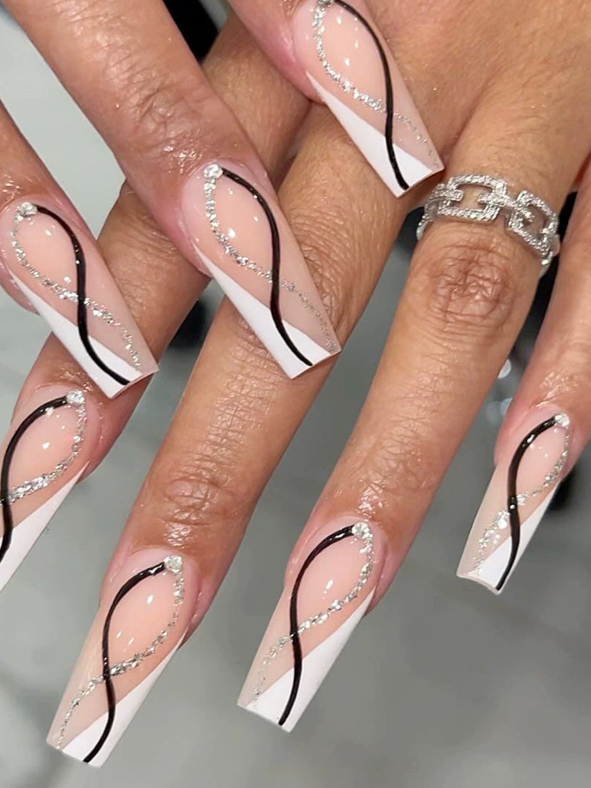 Pearl Streaks Pink Nails