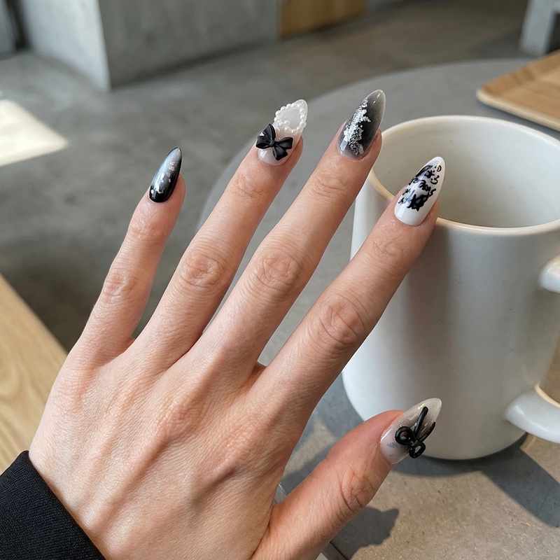 Bow Black Nails