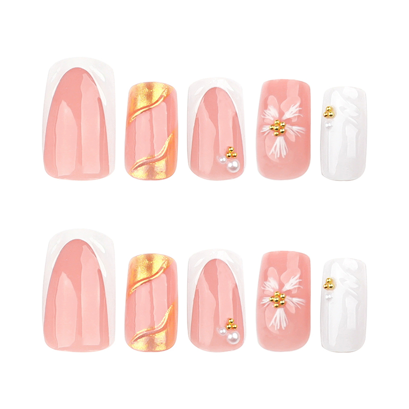 Noble Floral Pink Nails