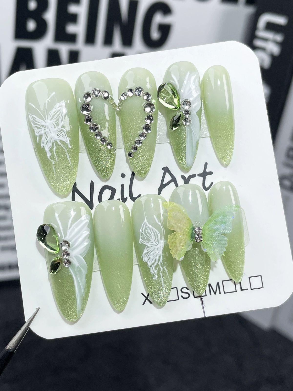 Emerald Wings Green Nails