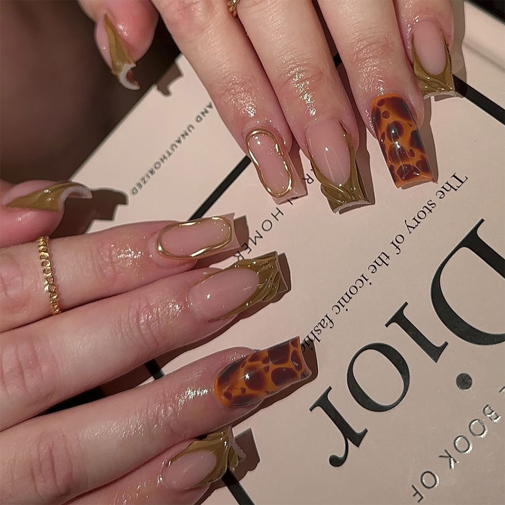 Wild Canvas Multicolor Nails