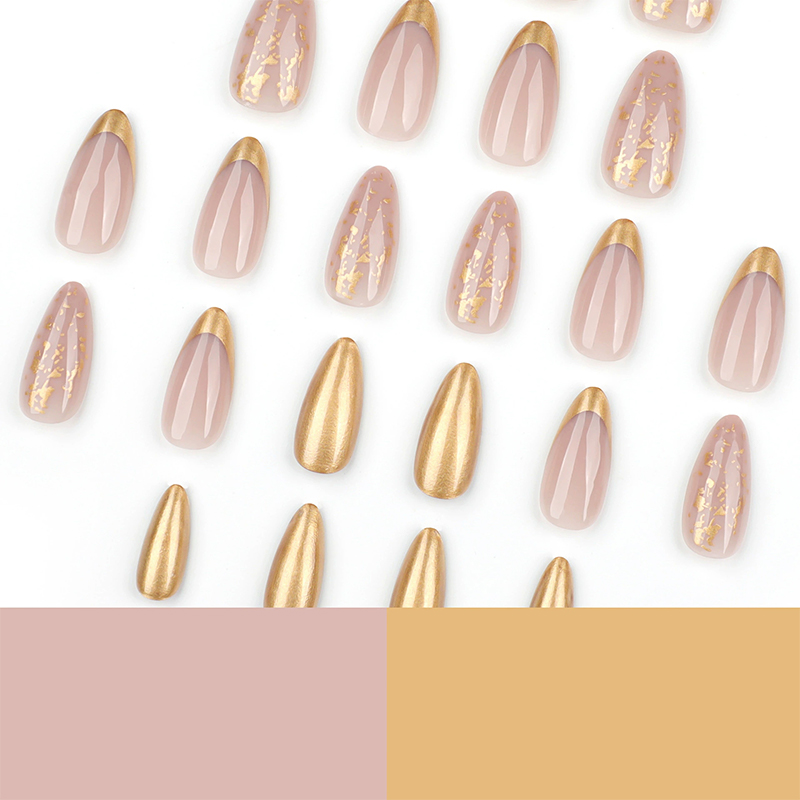 Midas Kiss Gold Nails