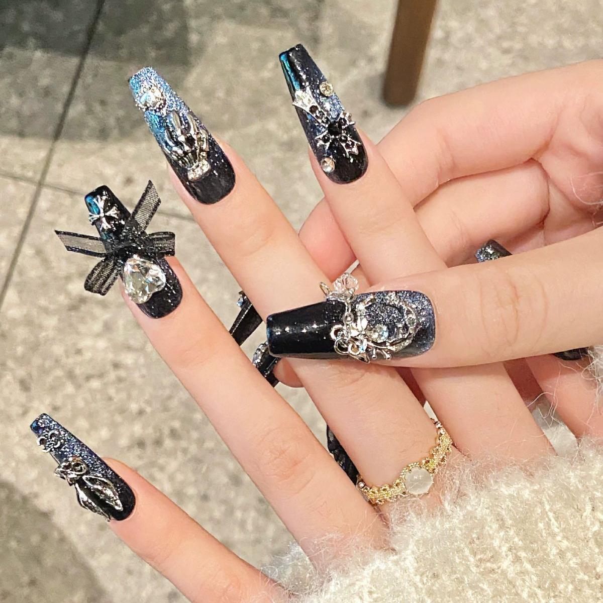 Punk Queen Black Nails