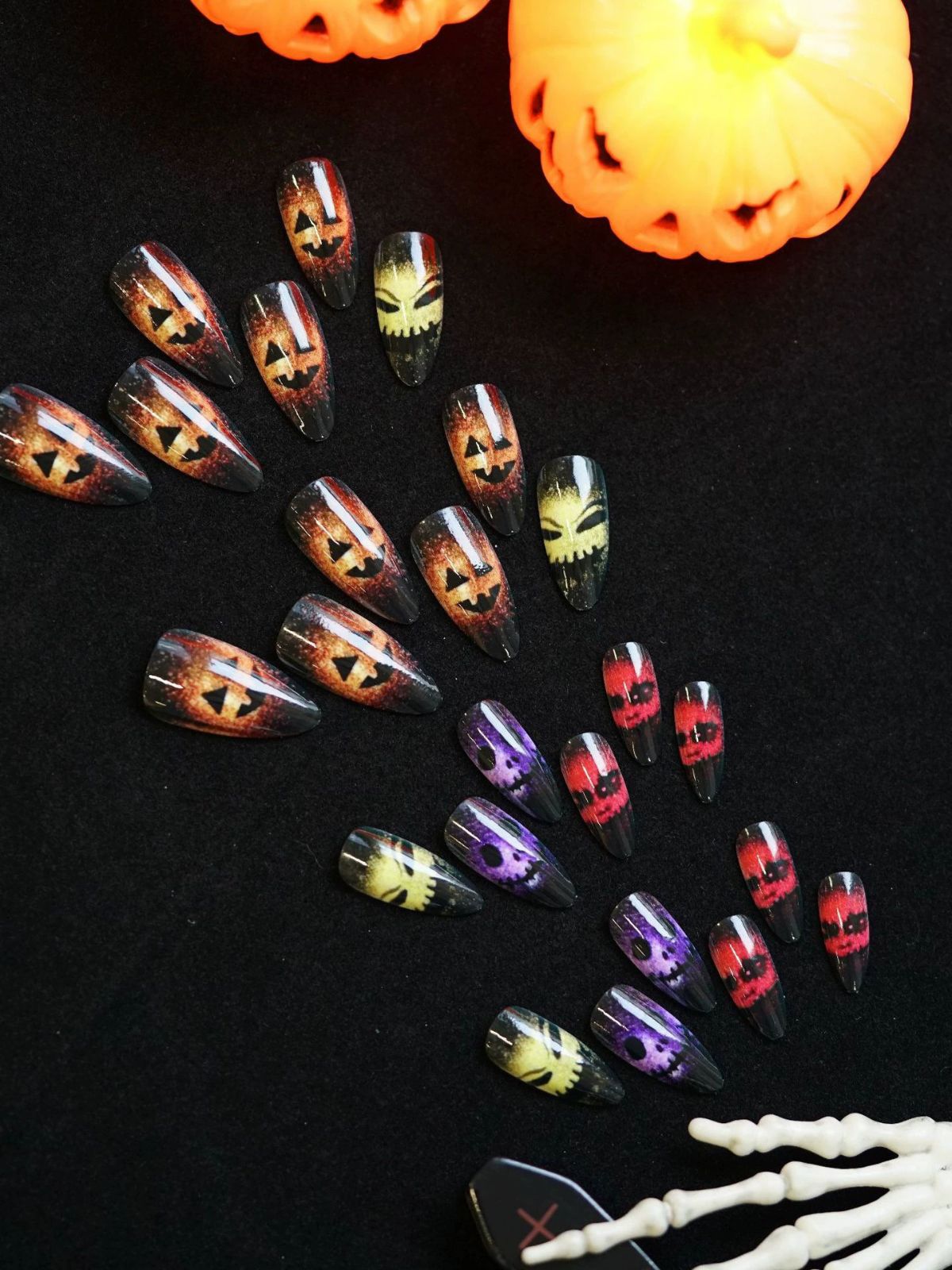Skull Carnival Multicolor Nails