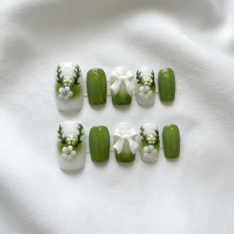 Mint Blossom Green Nails