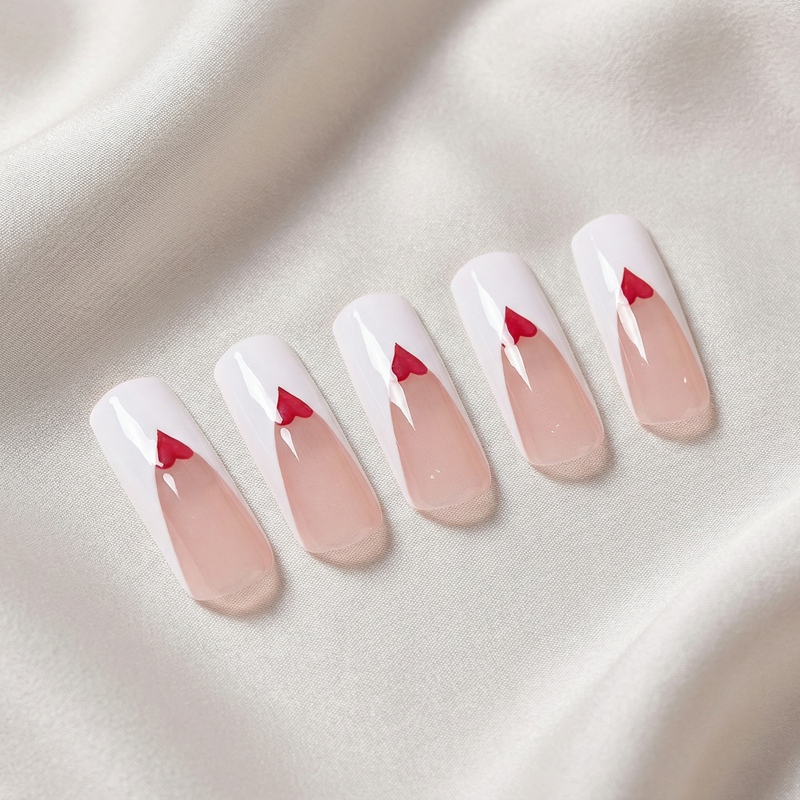 Amour Blanc White Nails