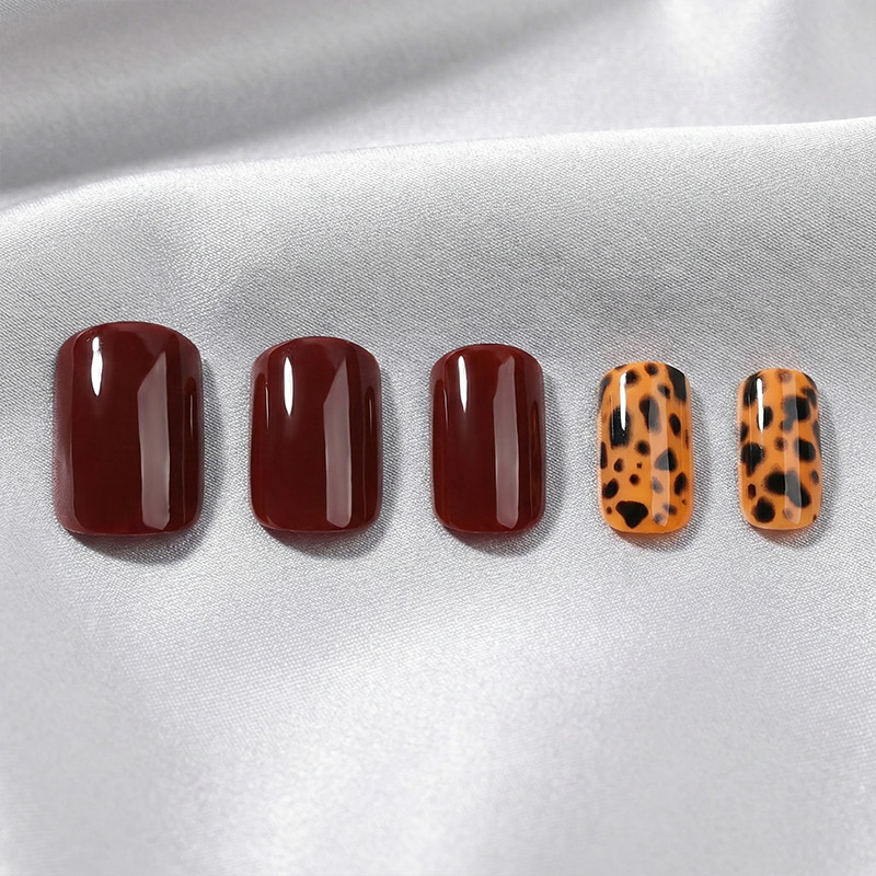 Maillard Leopard Wine Red Nails