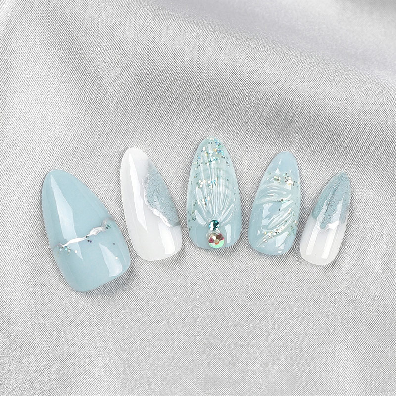 Mermaid's Tears Treasure Blue Nails