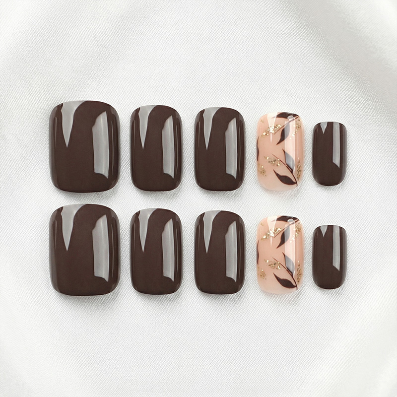 Leaf Pure Brown Nails