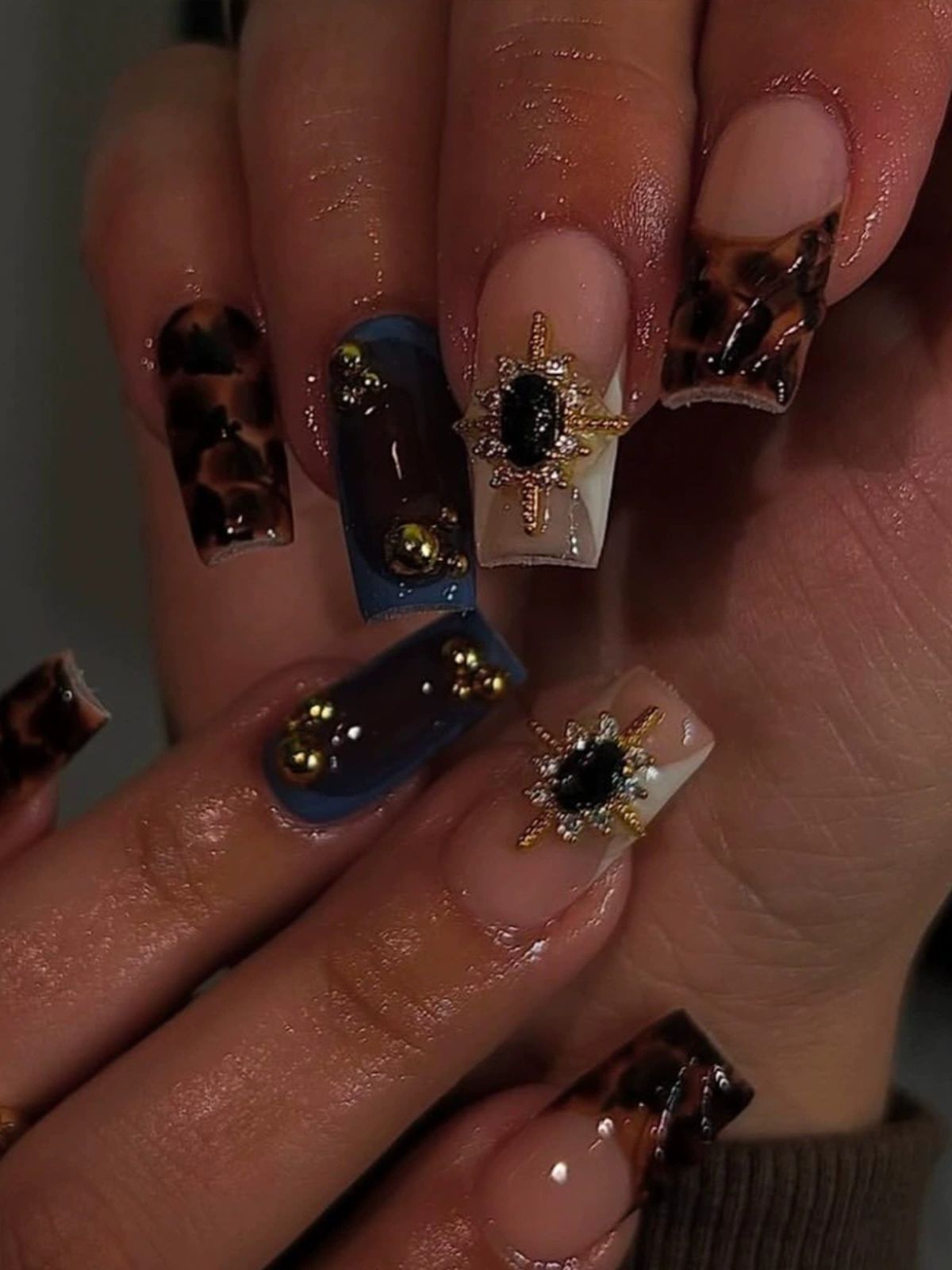 Mocha Mystery Brown Nails