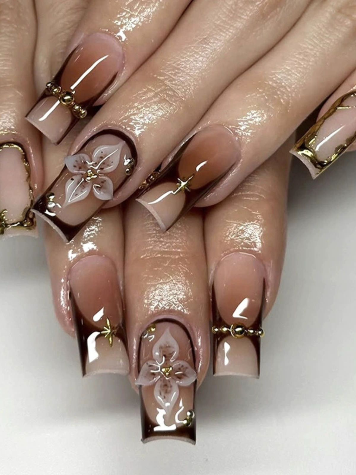 Cocoa Gild Brown Nails