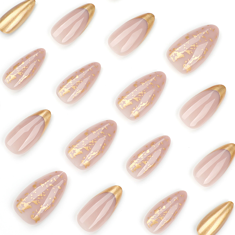 Midas Kiss Gold Nails