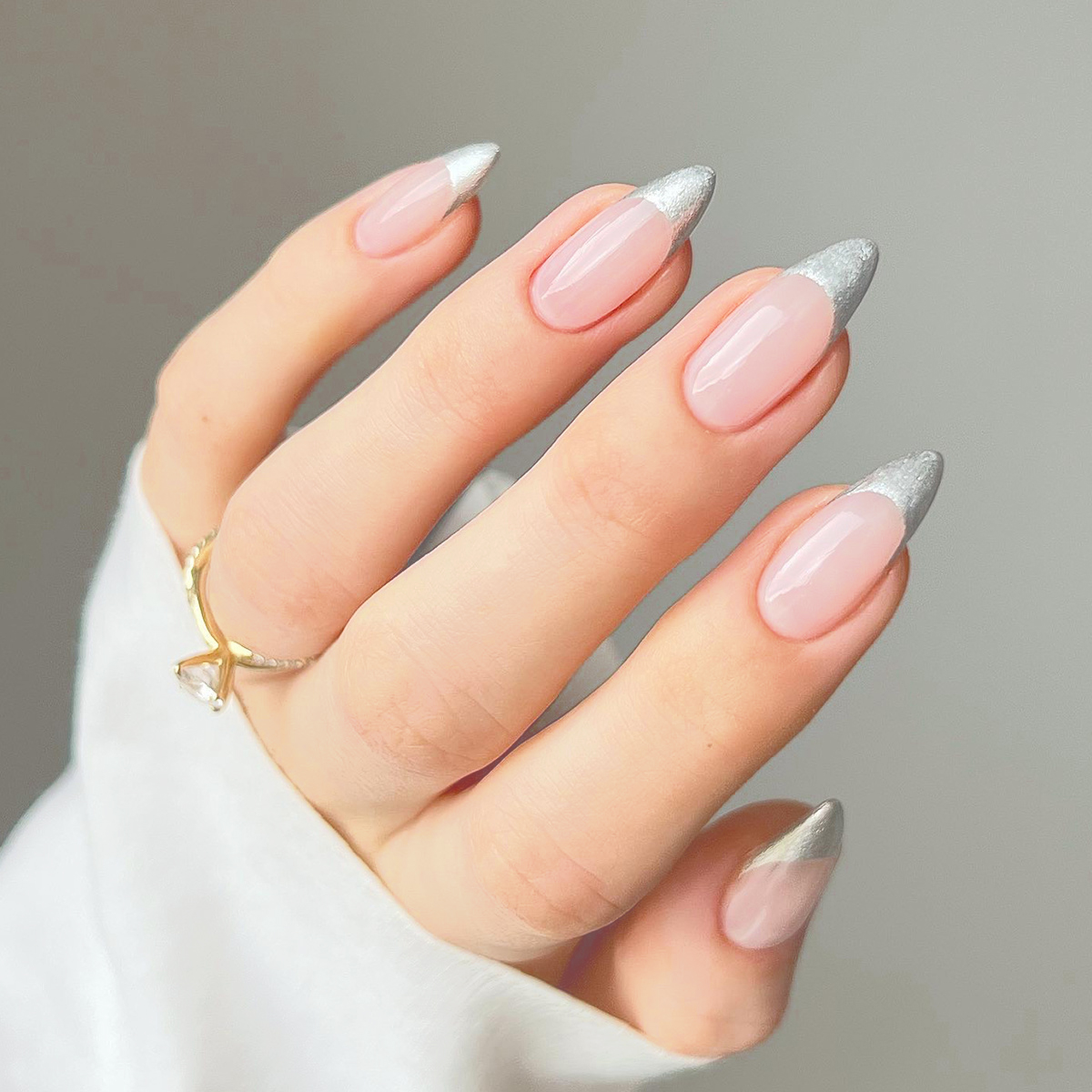 Glistening Edge Silver Nails