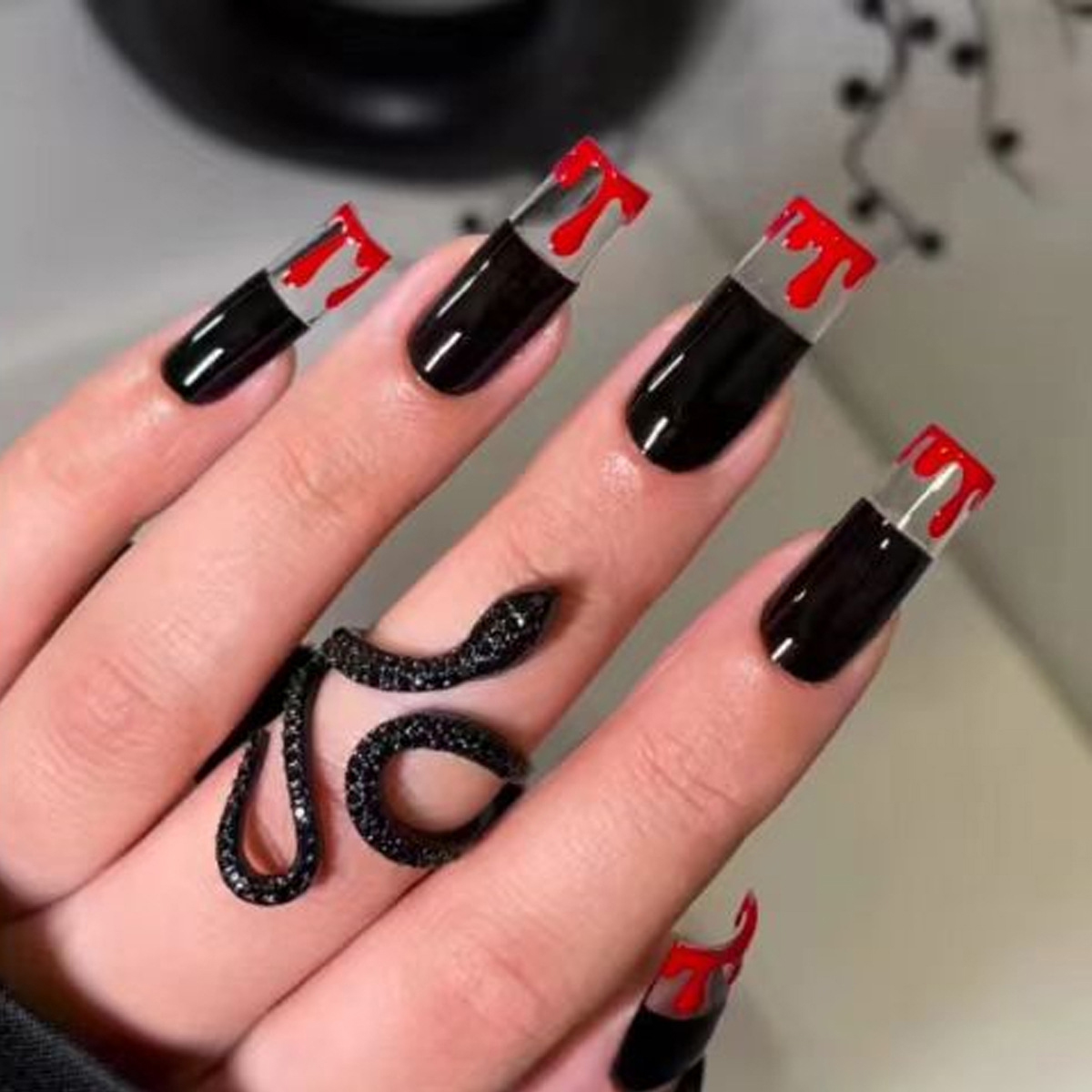 Vampire's Kiss Black Nails