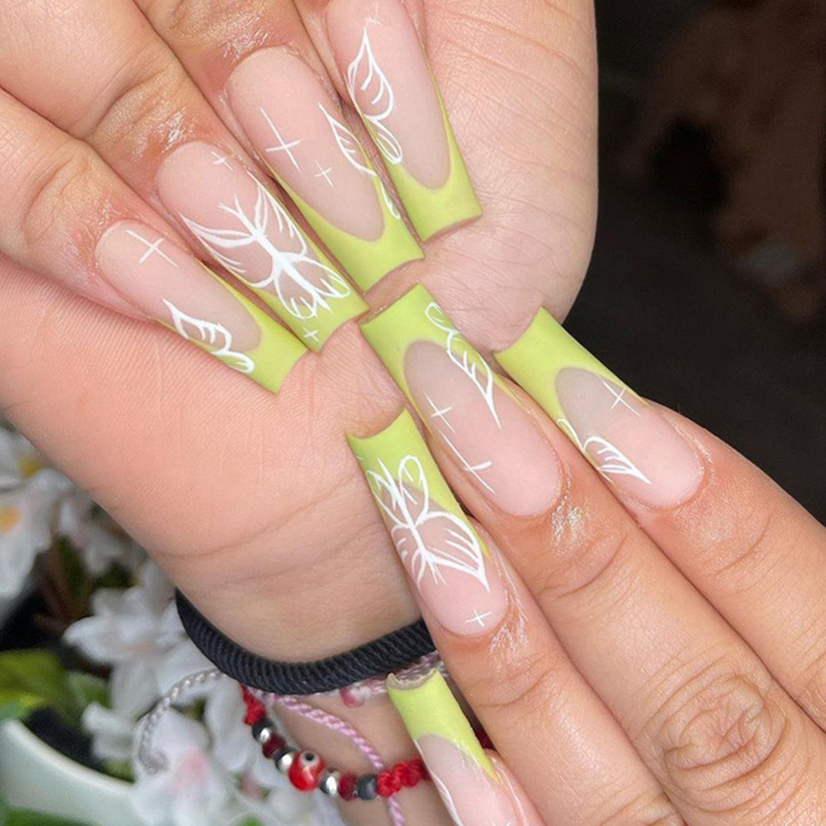Spring Papillon Green Nails