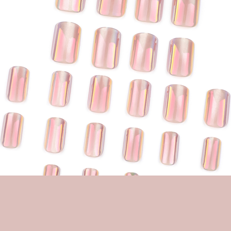 Gleam Shell Beige Nails