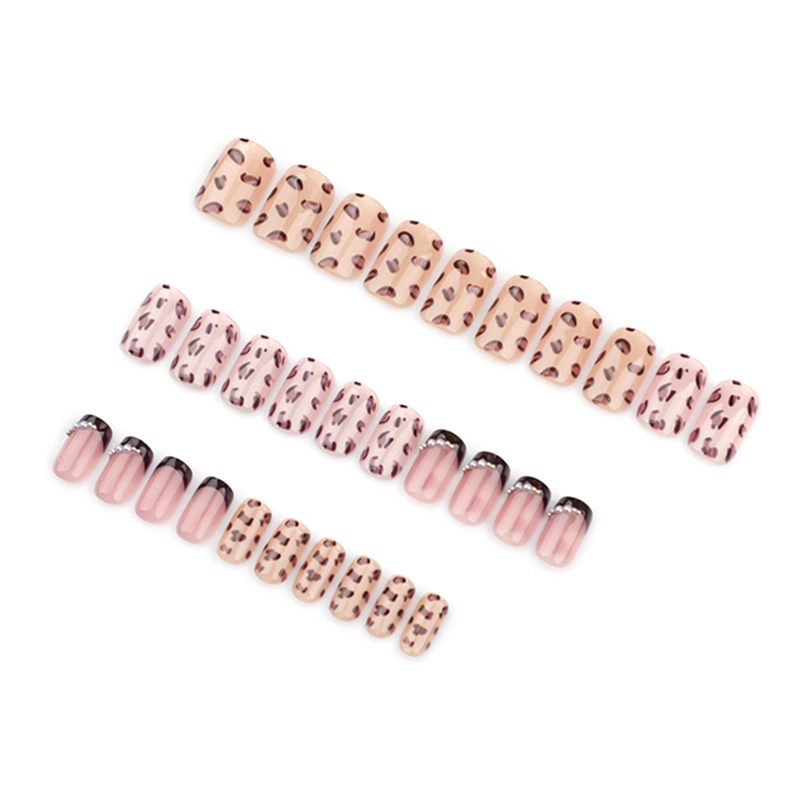 Caramel Spots Brown Nails