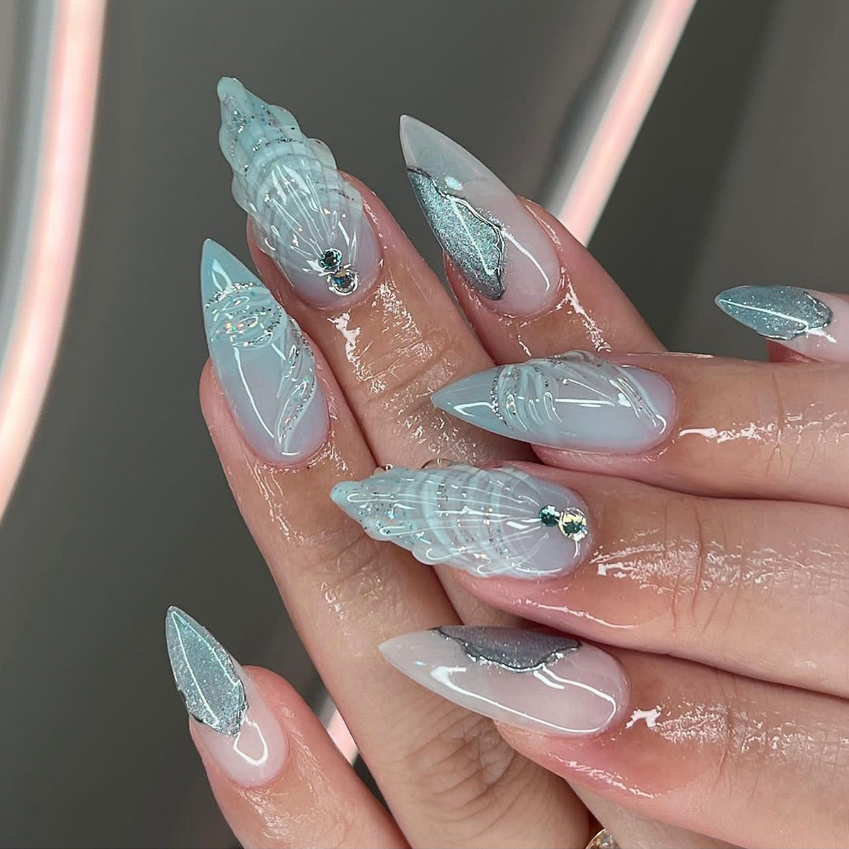 Mermaid's Tears Treasure Blue Nails