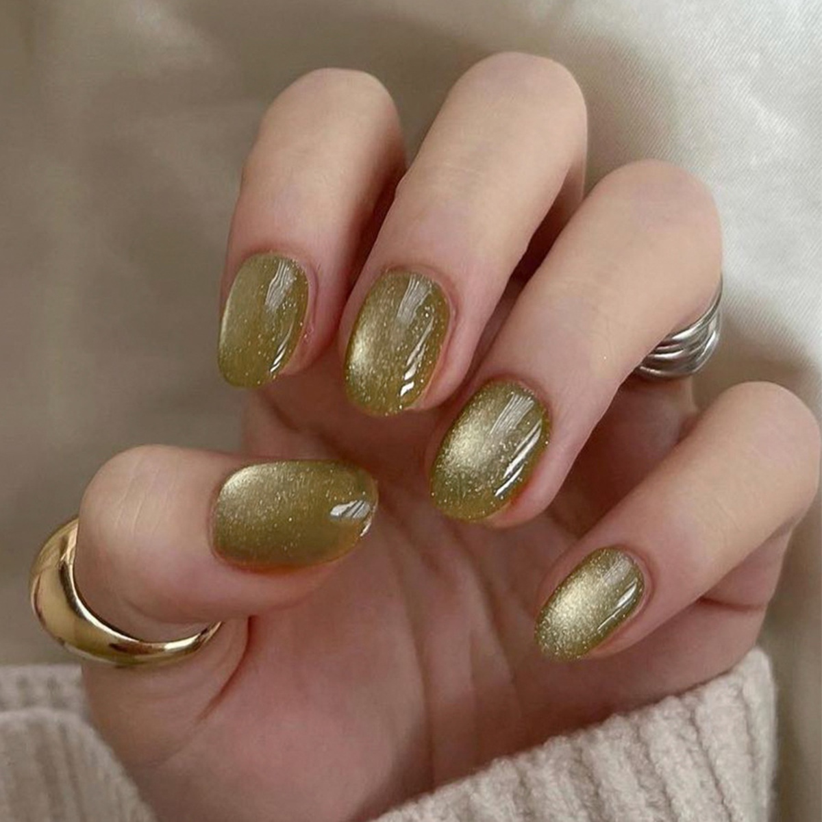 Emerald Beam Green Nails