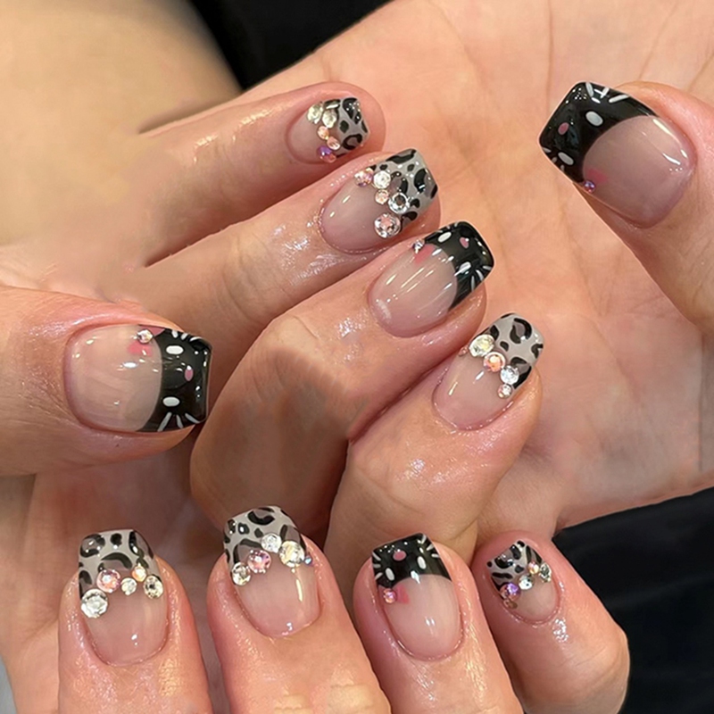 Cool Kitty Pink Nails