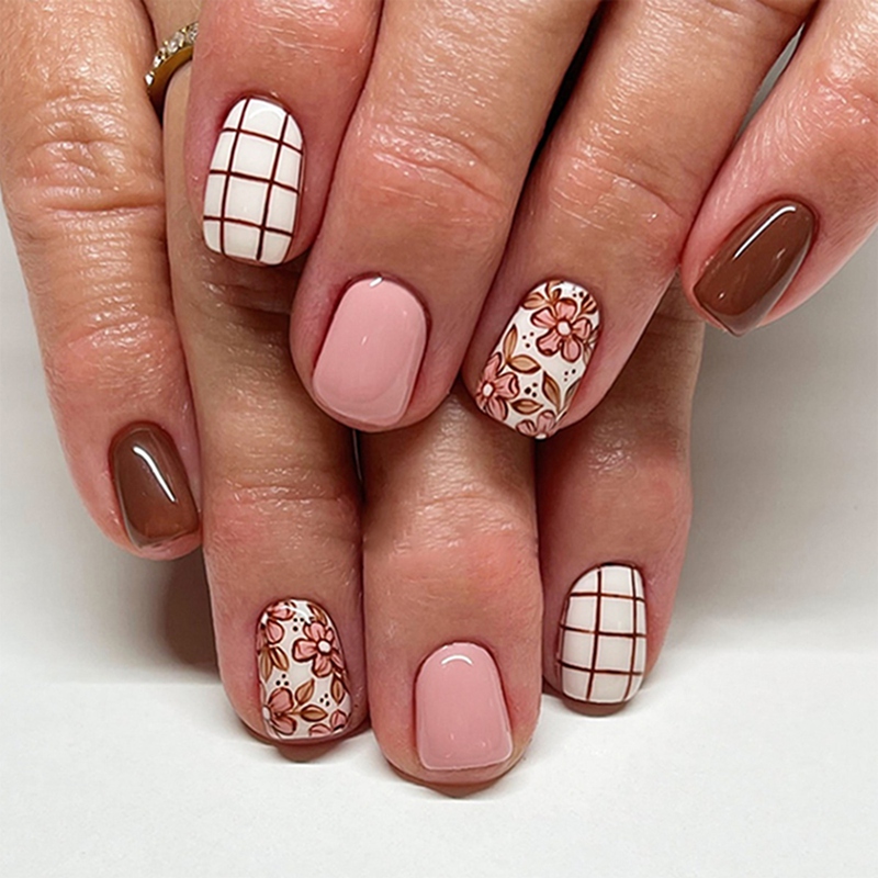 Floral Grid Multicolor Nails