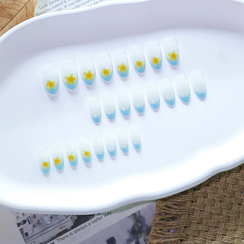 Marine Flora Blue Nails