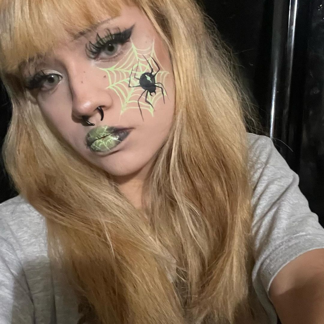 Queen Quartz 6 Months Contact Lenses