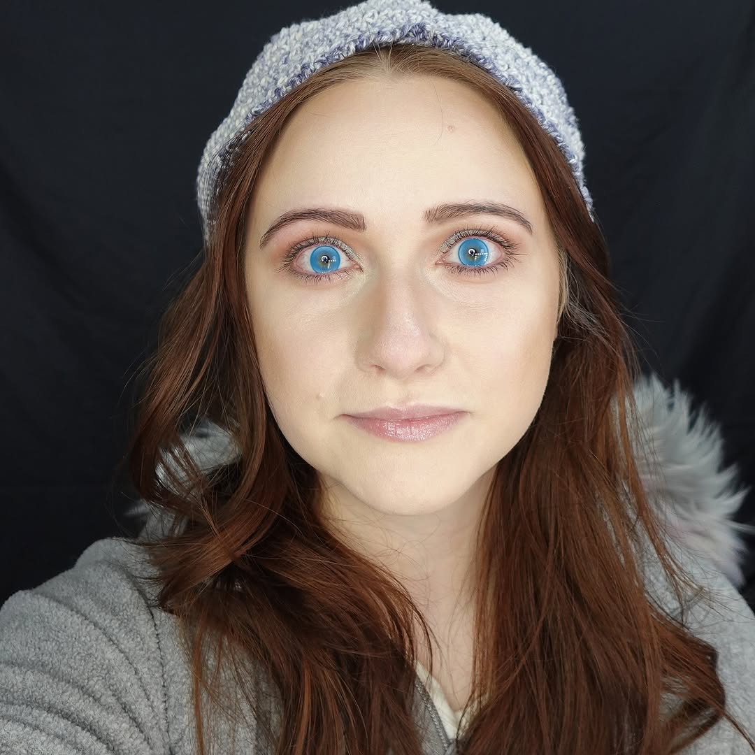 Ruby Blue Yearly Contact Lenses