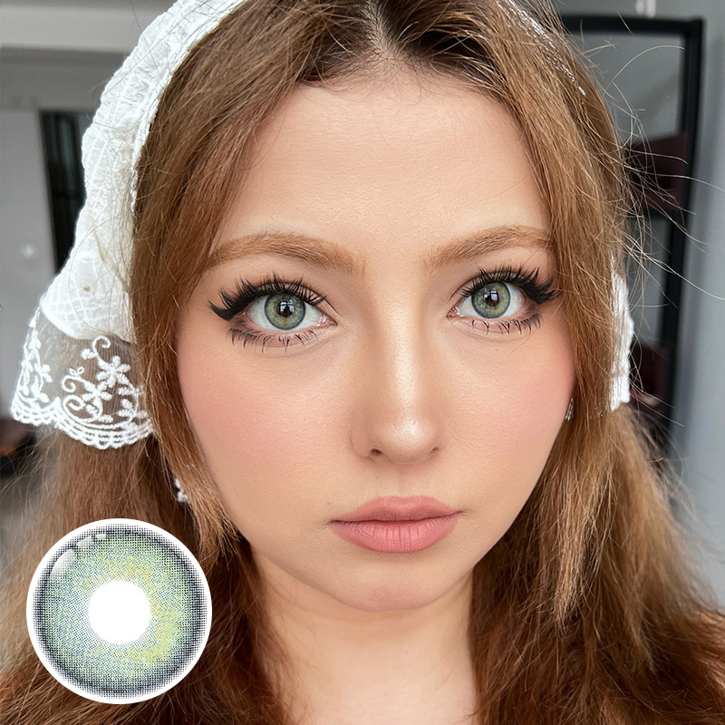Spotlight Green Yearly Contact Lenses