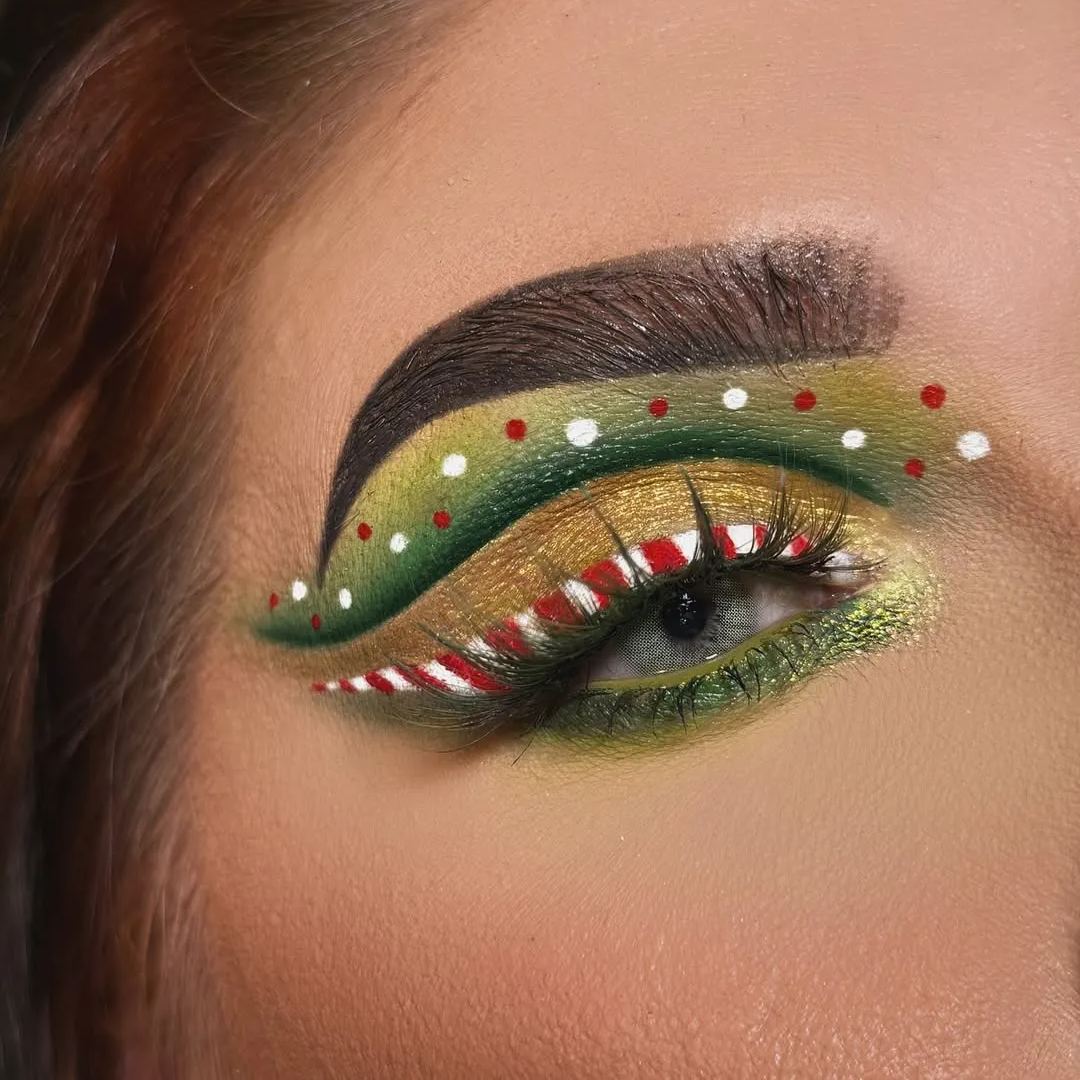 Sandstone Green Prescription Yearly Contact Lenses