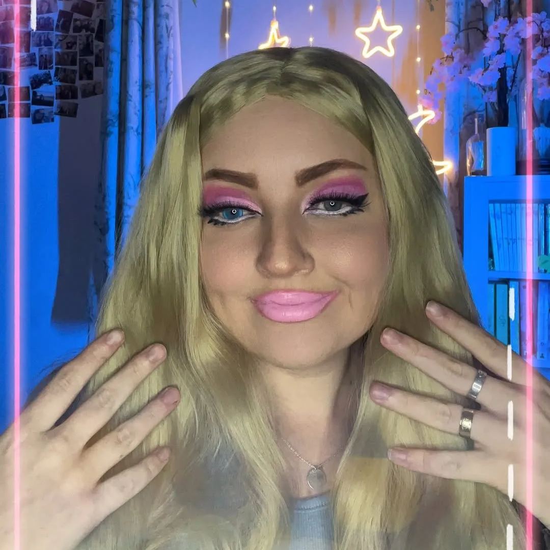 Ruby Blue Yearly Contact Lenses