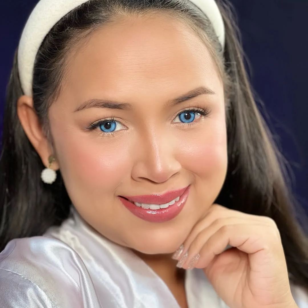 Polar Glacier Blue Prescription Yearly Contact Lenses