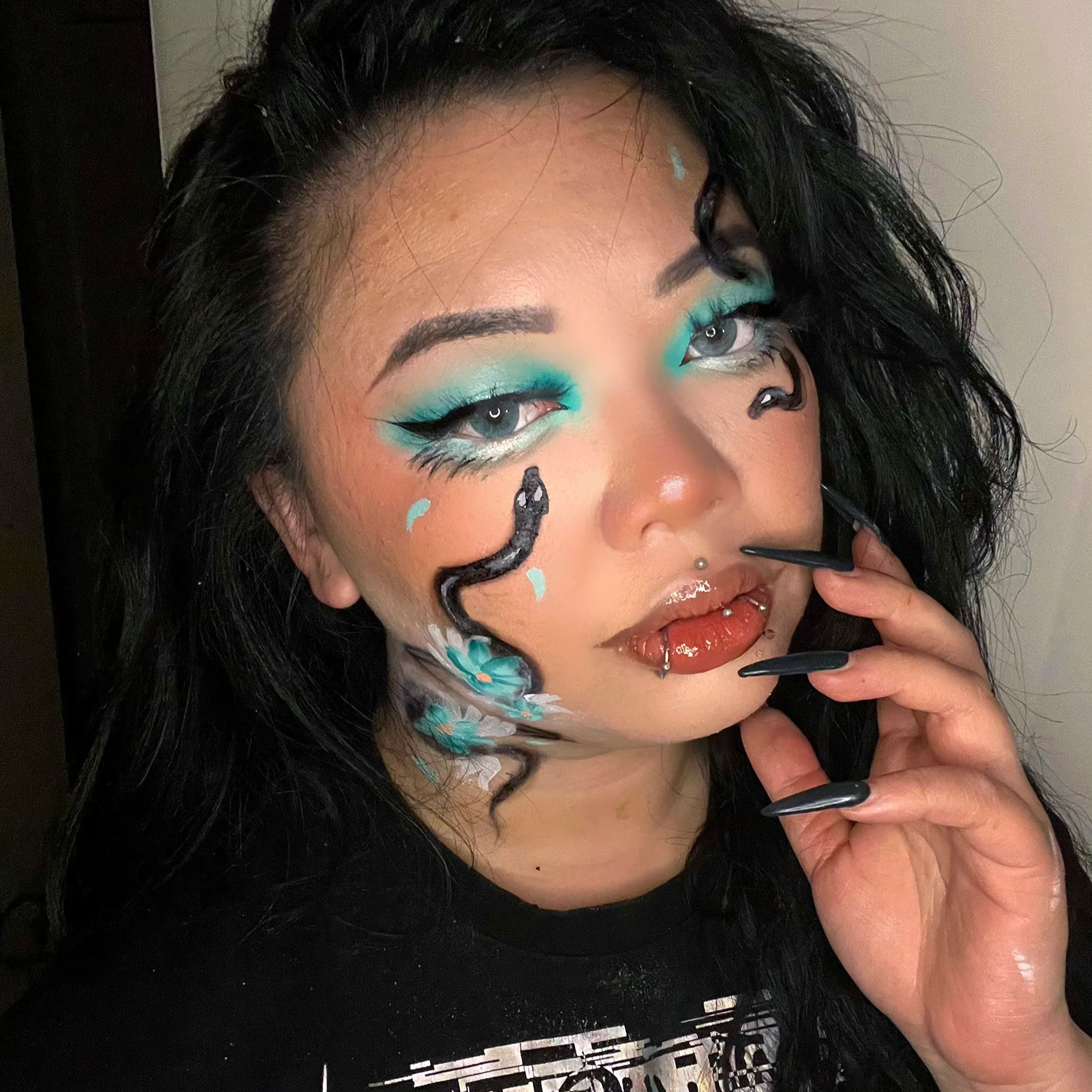 Cameo Green Yearly Contact Lenses