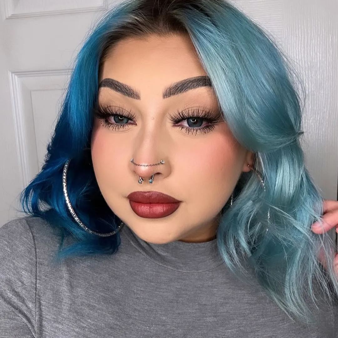 Diva Green Yearly Contact Lenses