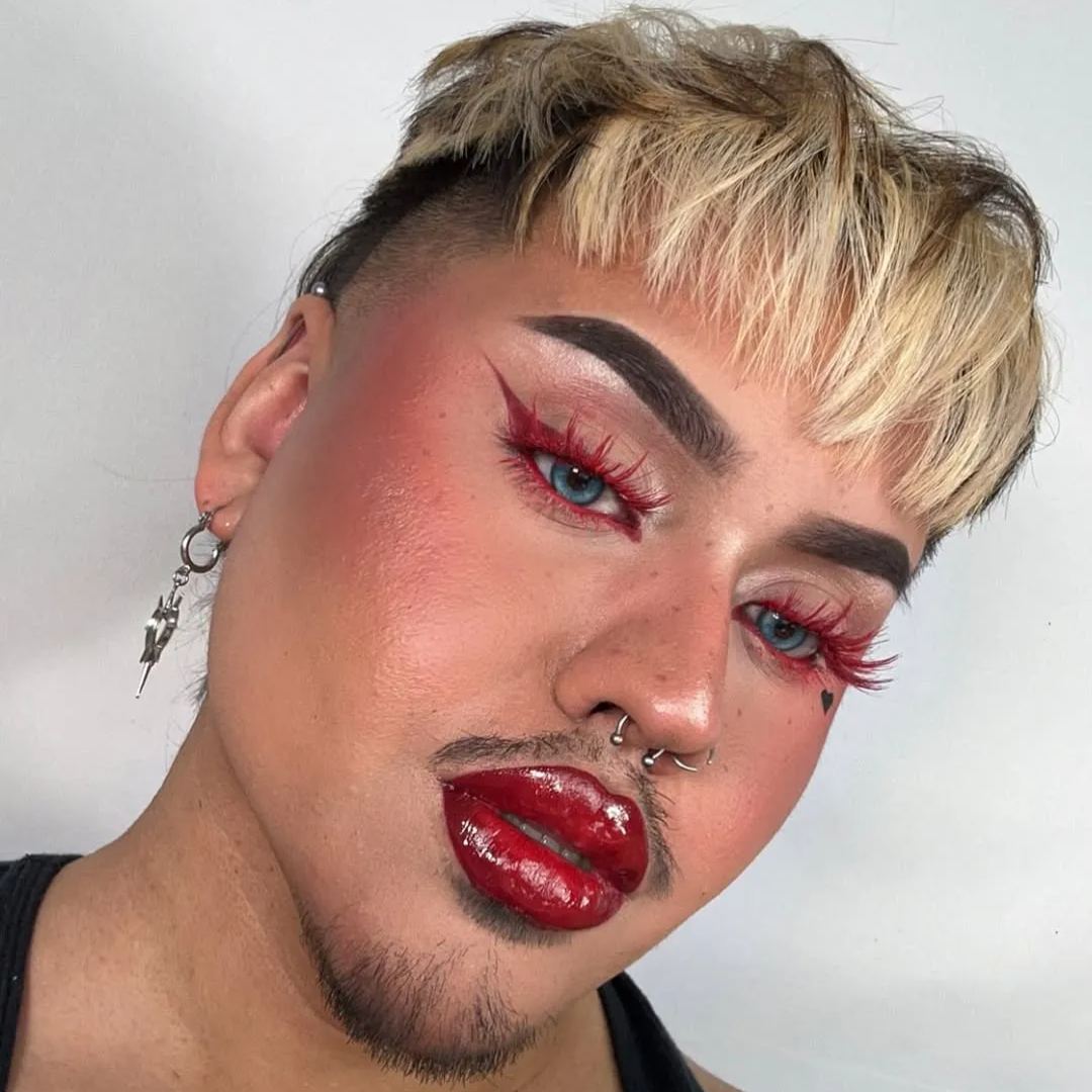 Atlantis Blue Yearly Contact Lenses