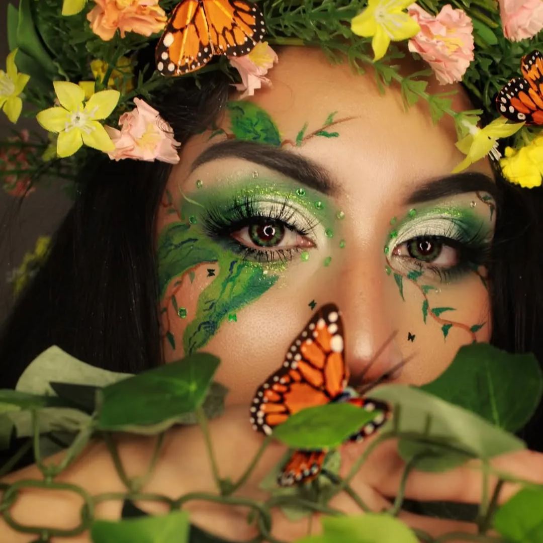 Emerald 6 Months Contact Lenses