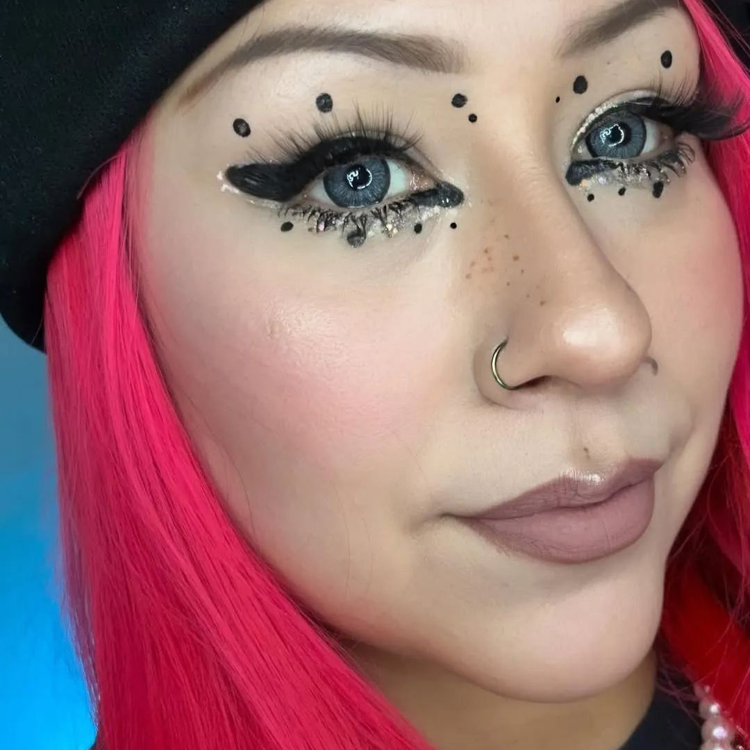 Daisy Gray Yearly Contact Lenses