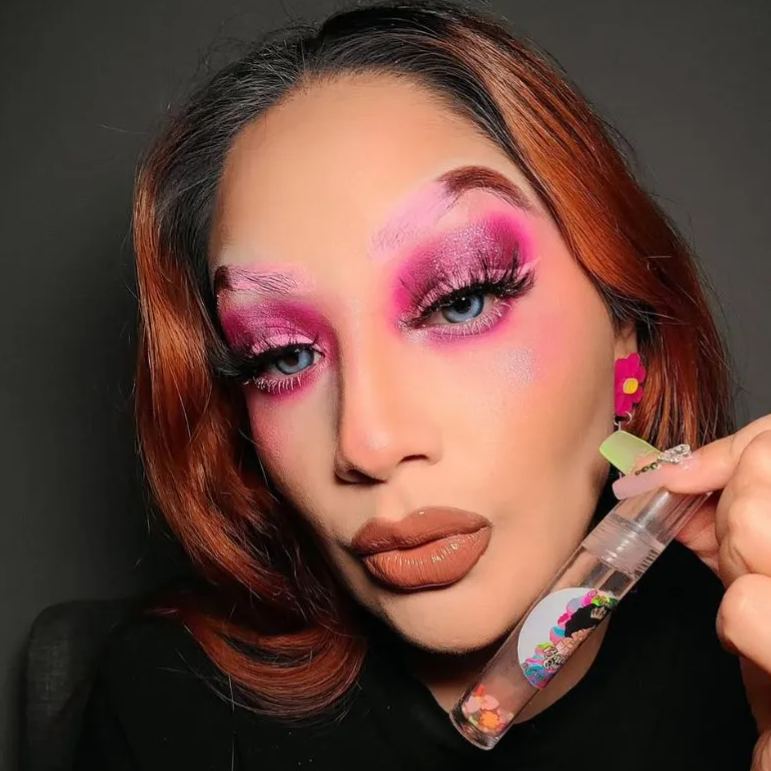 Ruby Blue Yearly Contact Lenses