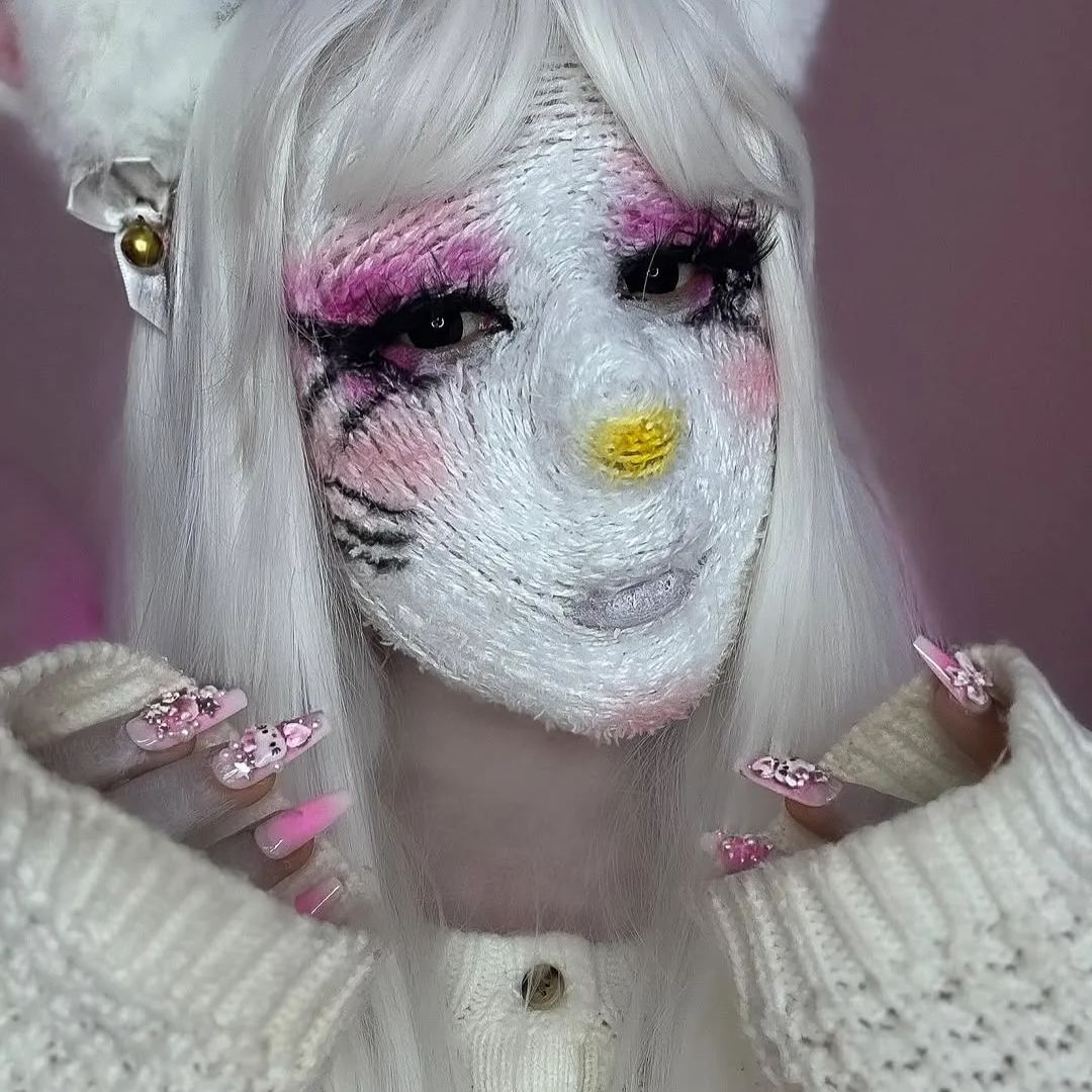 HelloKitty Ripple Pink Nails