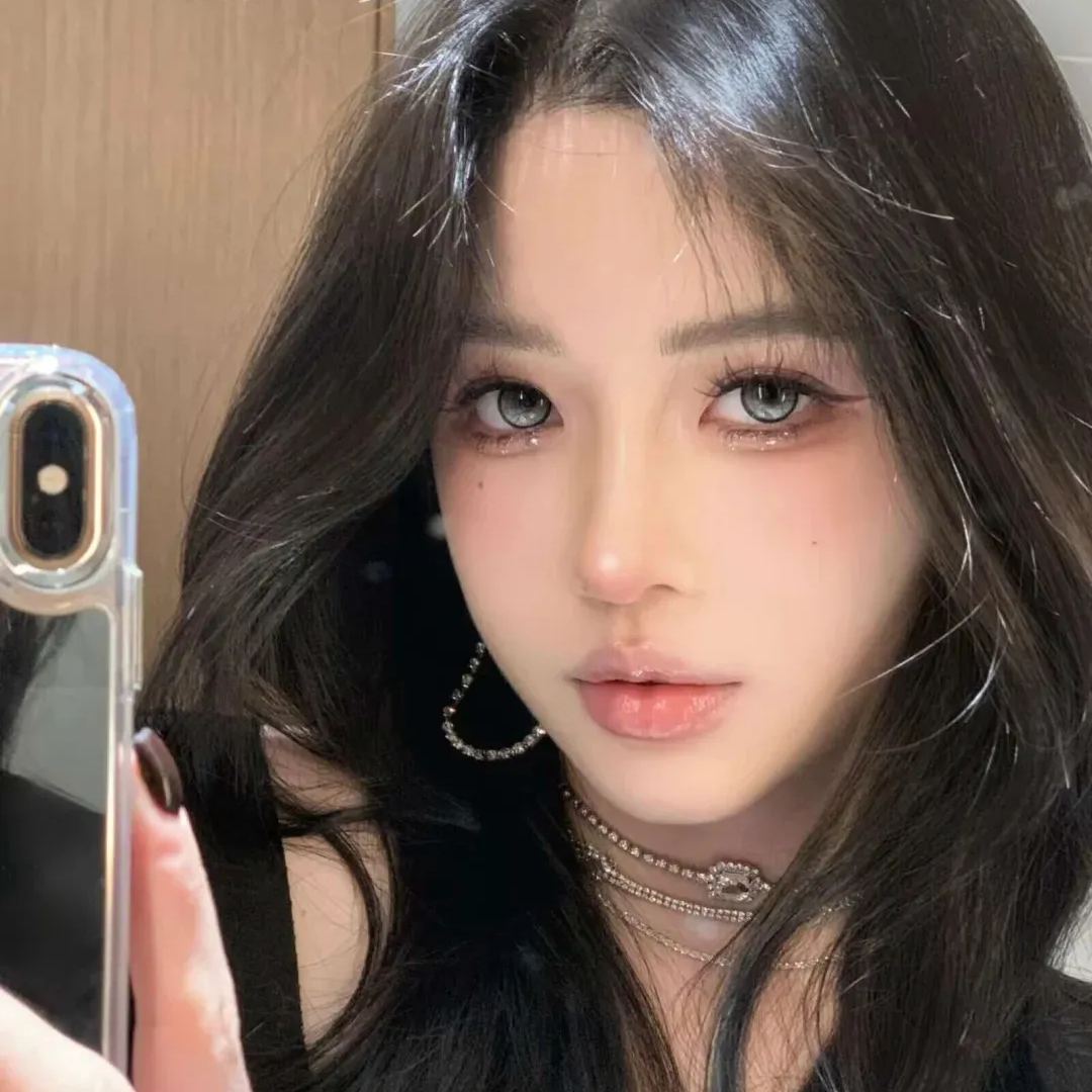 Monica Gray Yearly Contact Lenses