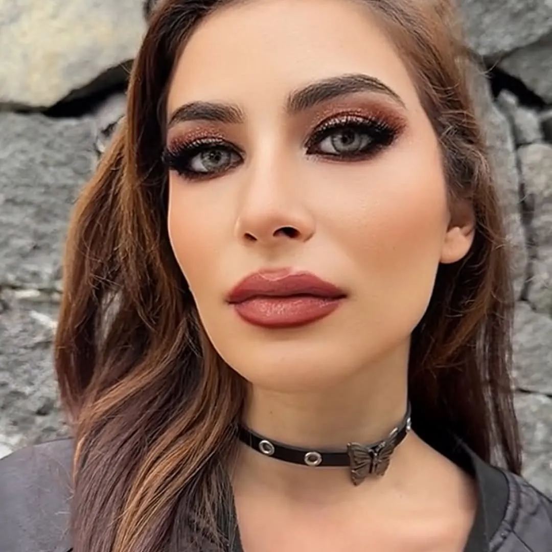 OMG Green Yearly Contact Lenses