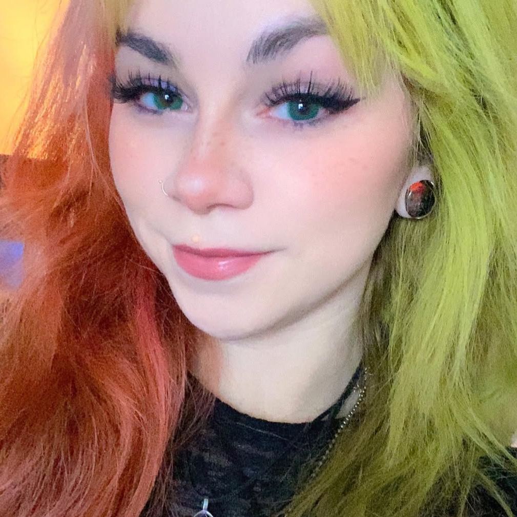 Emerald 6 Months Contact Lenses