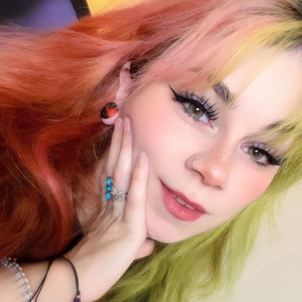 Yukon Brown Yearly Contact Lenses