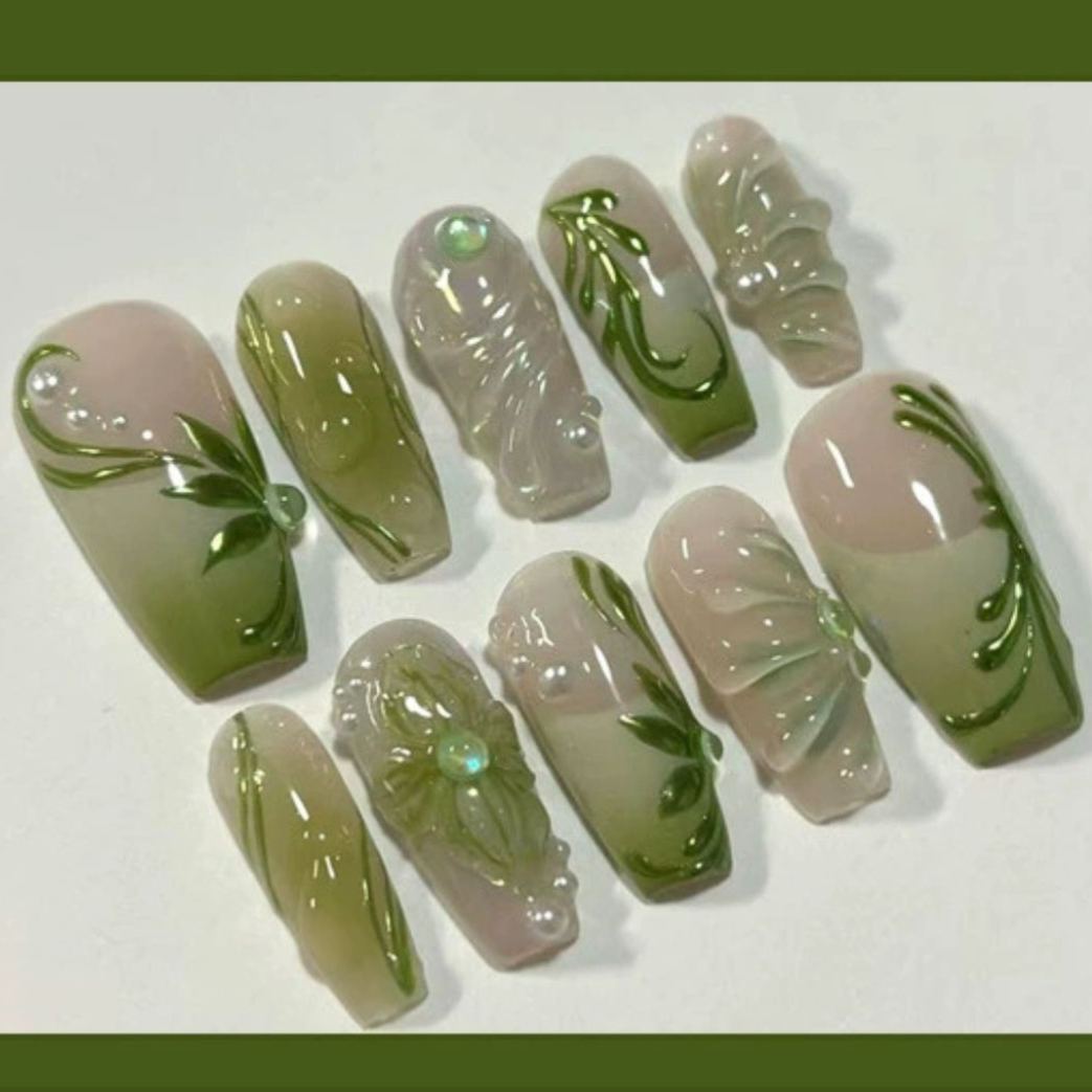 [Copy]Coastal Cherry White Nails