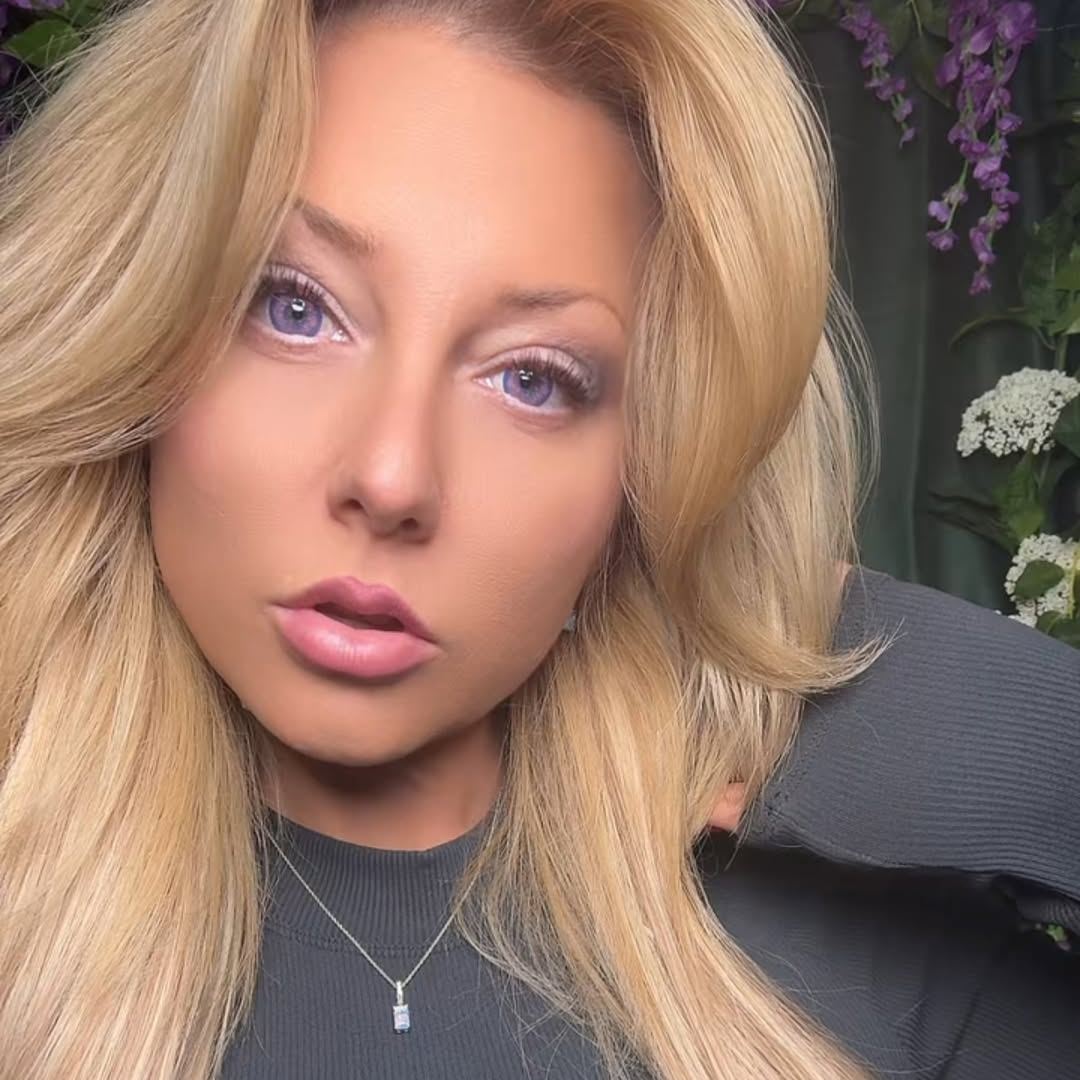 Blazing Blue 6 Months Contact Lenses