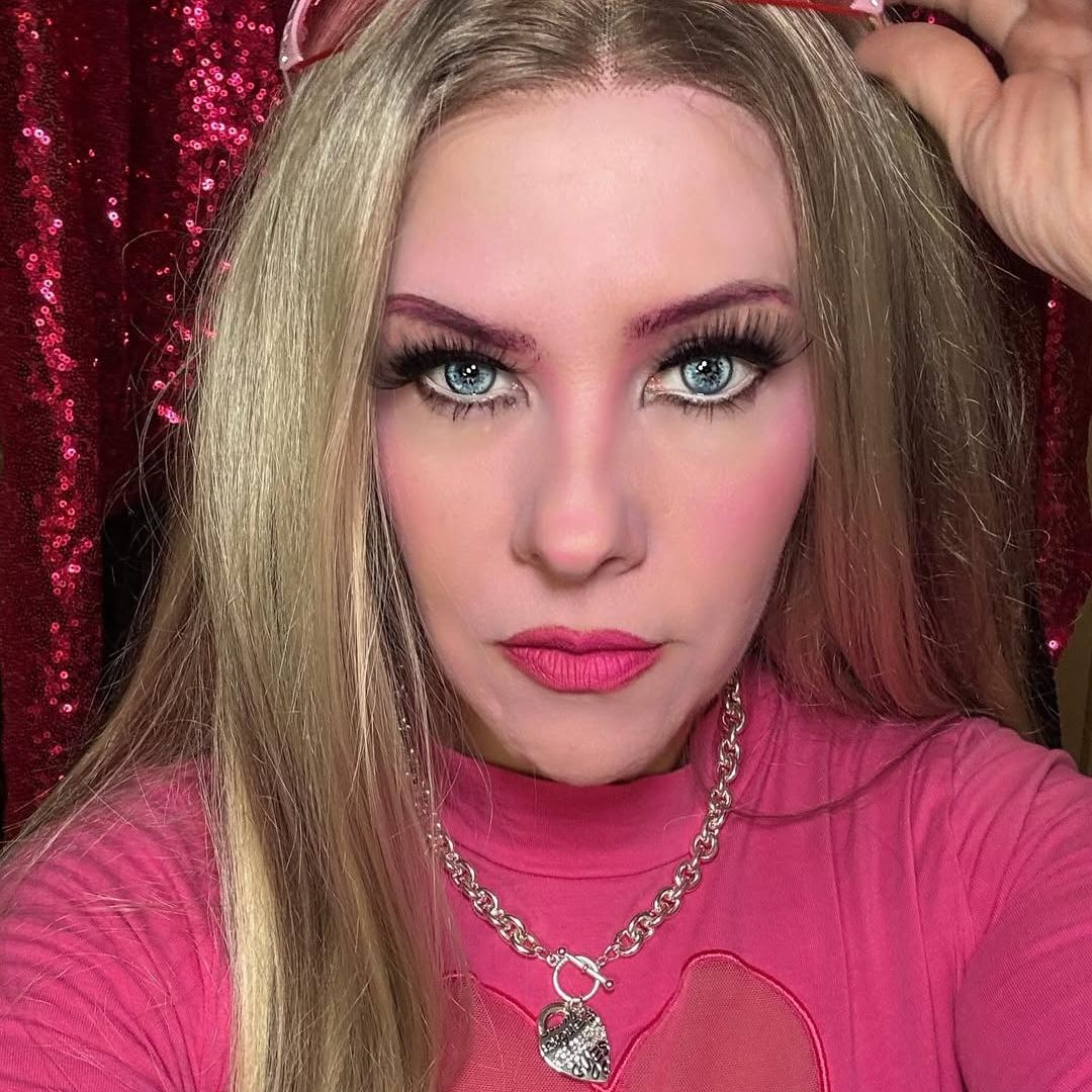 Atlantis Blue Yearly Contact Lenses