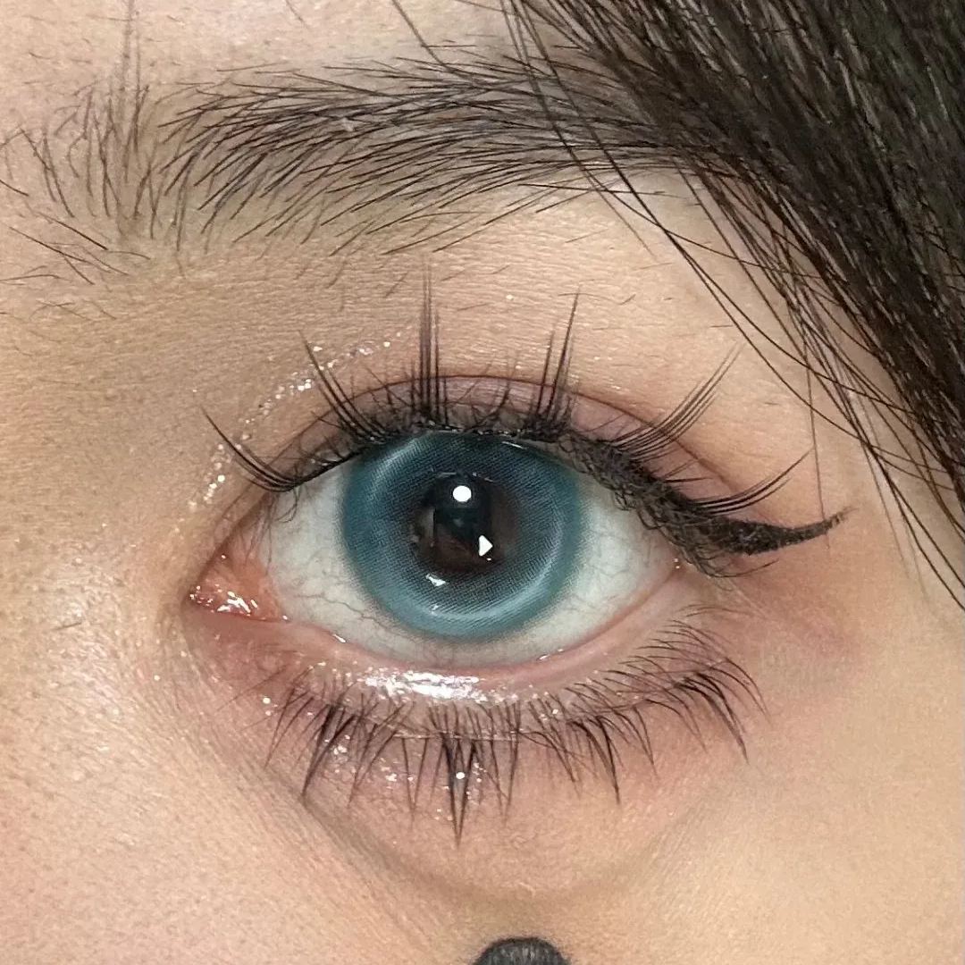 Glasswing Green Yearly Contact Lenses