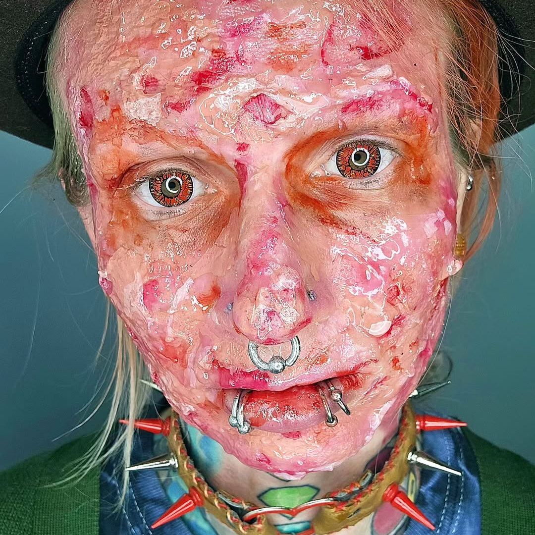 [US Warehouse] Crack Red Costume Contact Lenses